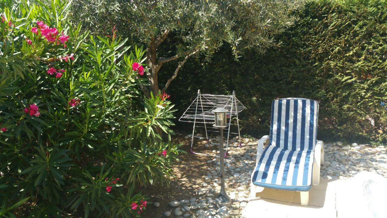 Résidence Cap Azur Maison N° 56 Villeneuve-Loubet Extérieur photo